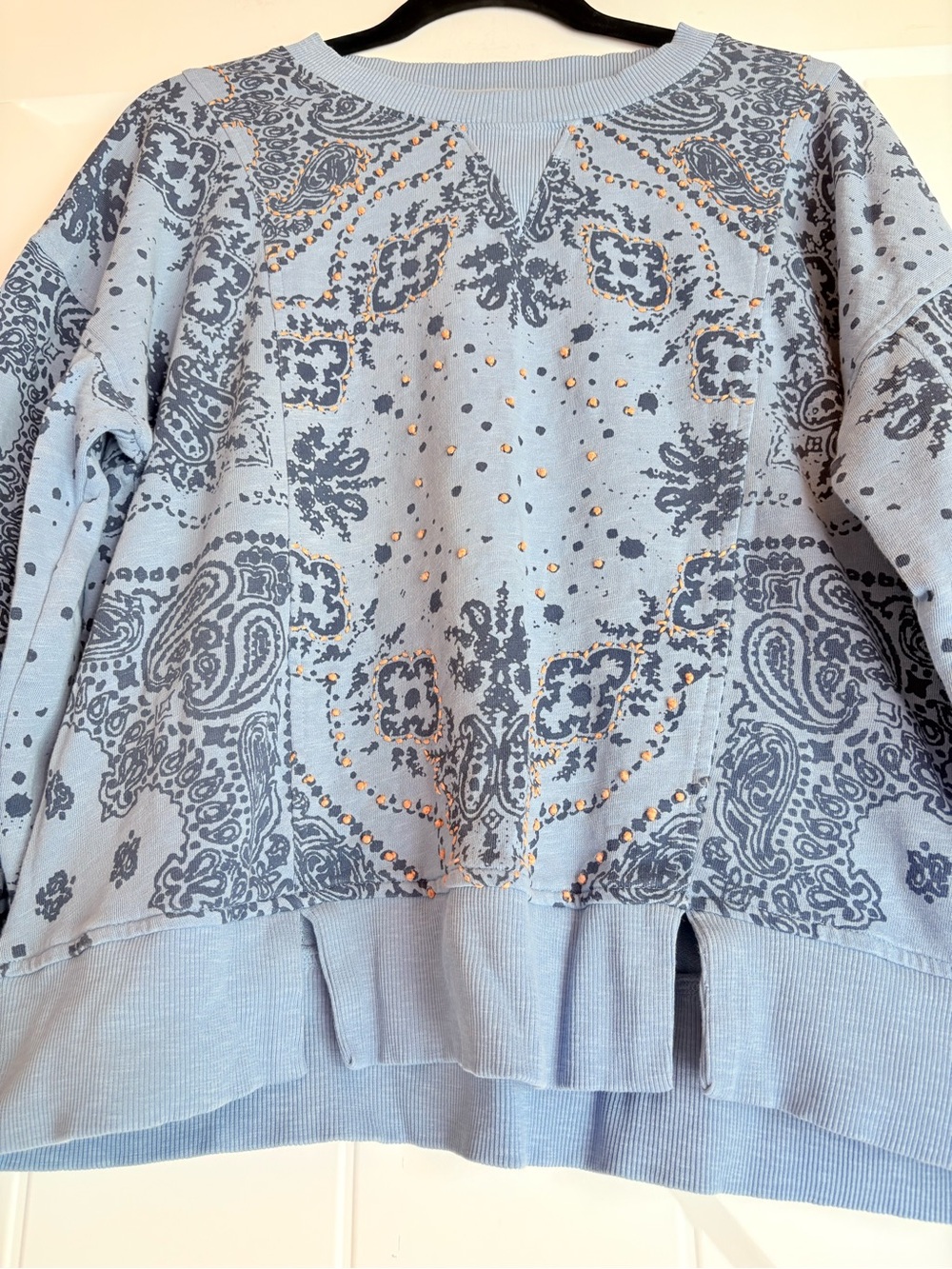 Sundance Paisley Bandana Print Sweatshirt Raw Hem Blue Large - Picture 2 of 6